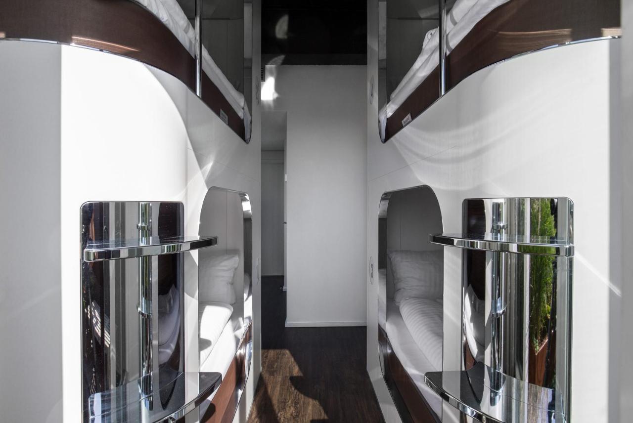 Bed 4-Bed Mixed Dormitory Room